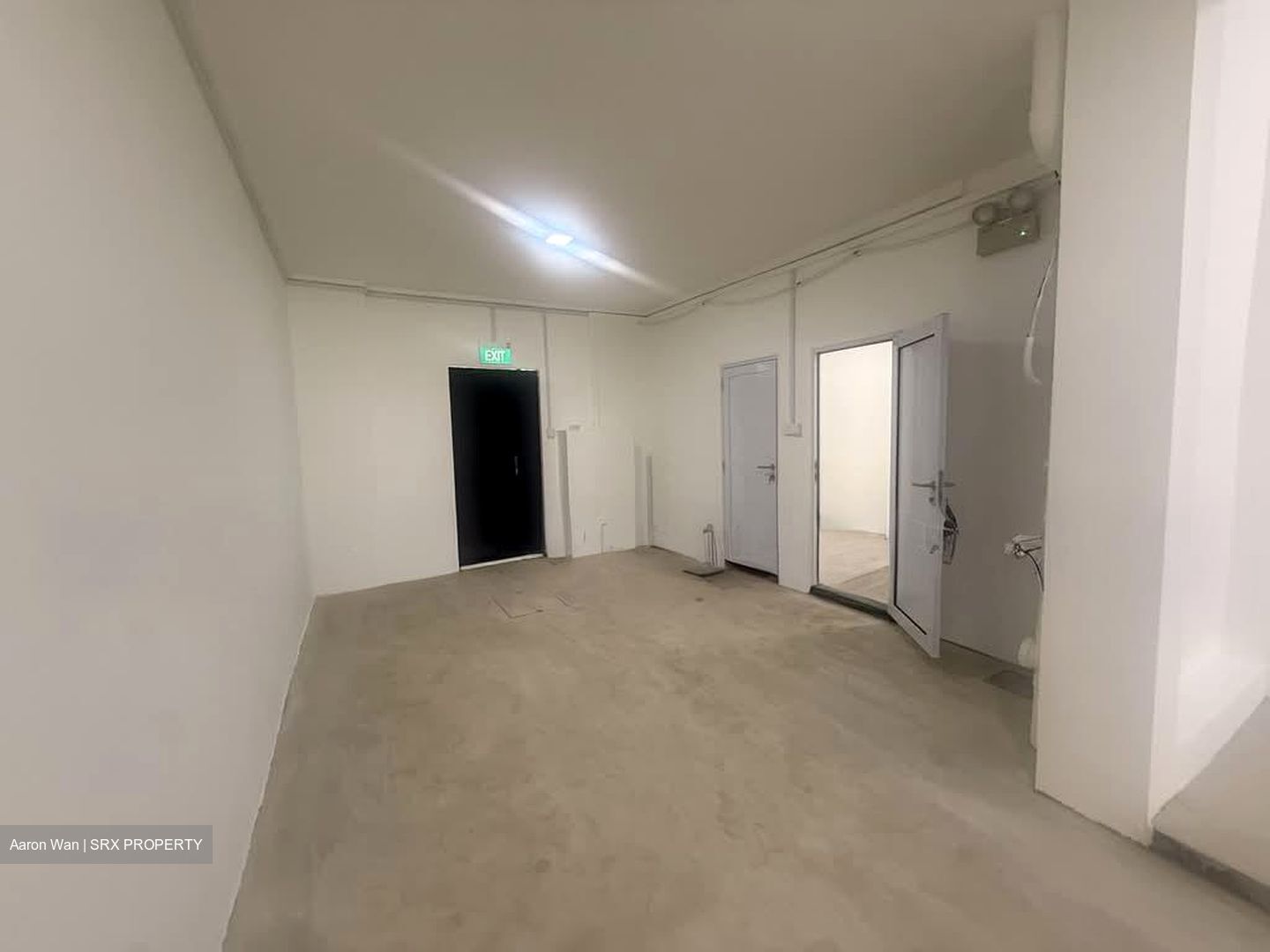 Koon Seng Road (D15), Retail #594397601